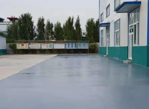 蓟州彩色路面喷涂翻新的材料对冬季